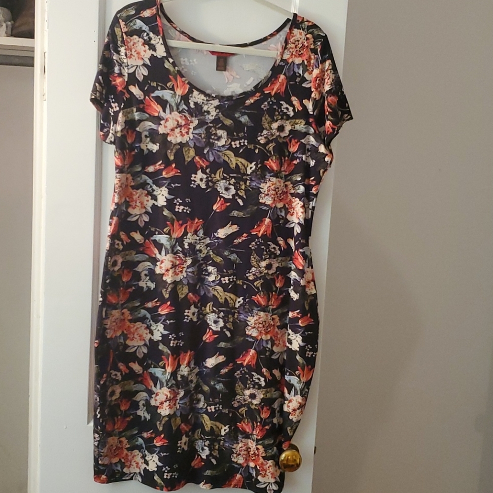 Bodycon floral dress